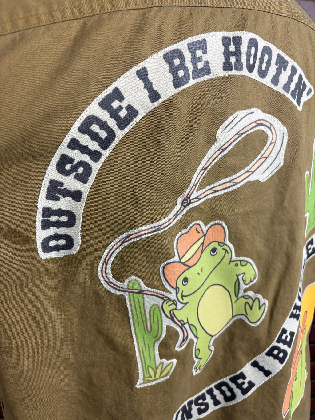 Sad Frog Country Reworked Zip Up Shirt size XL